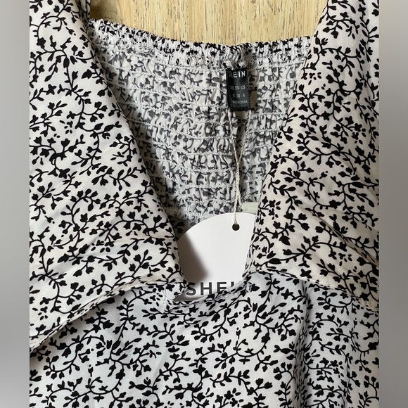 Shein || M Vacay small black & white floral - Picture 2 of 6